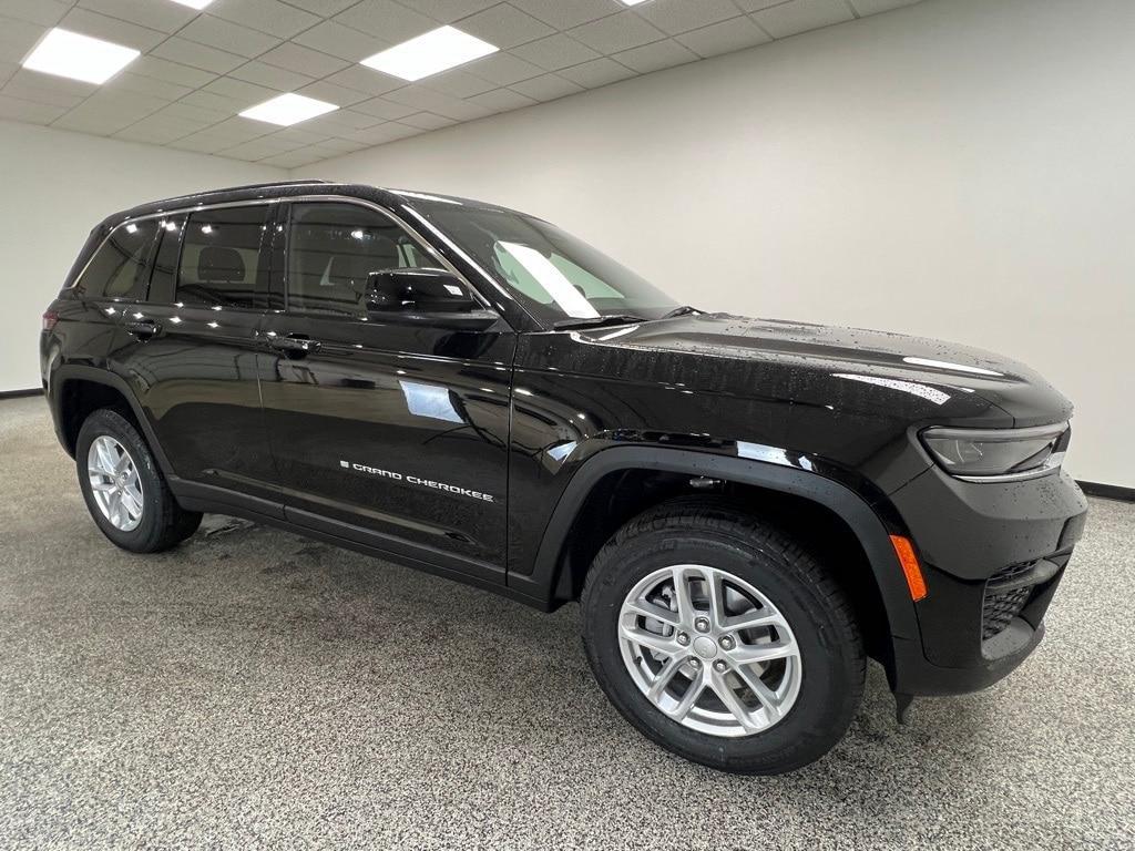 new 2025 Jeep Grand Cherokee car, priced at $38,021