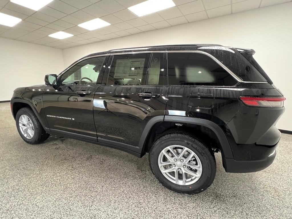 new 2025 Jeep Grand Cherokee car, priced at $38,021