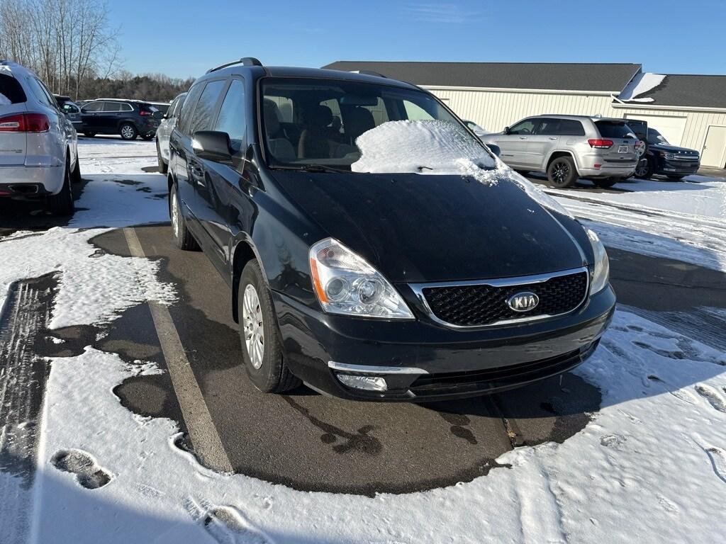 used 2014 Kia Sedona car, priced at $7,800