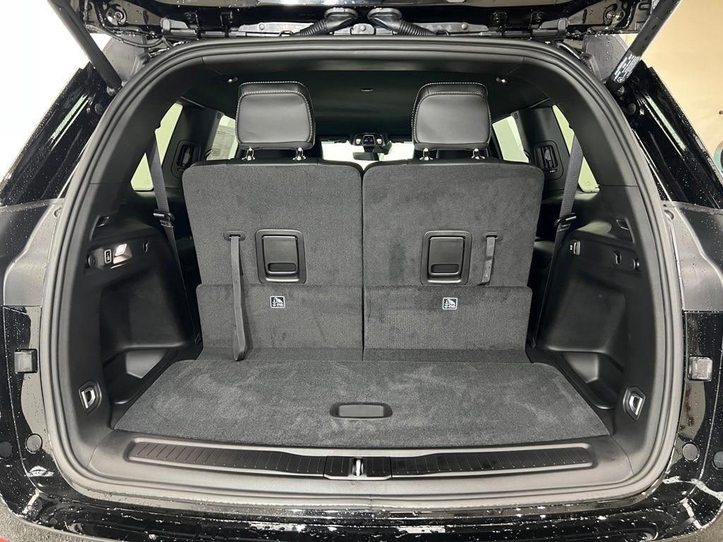 new 2025 Jeep Grand Cherokee L car, priced at $46,094