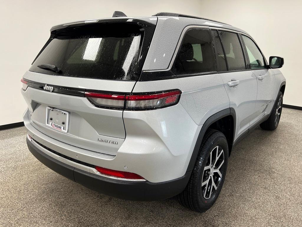 new 2025 Jeep Grand Cherokee car, priced at $43,878