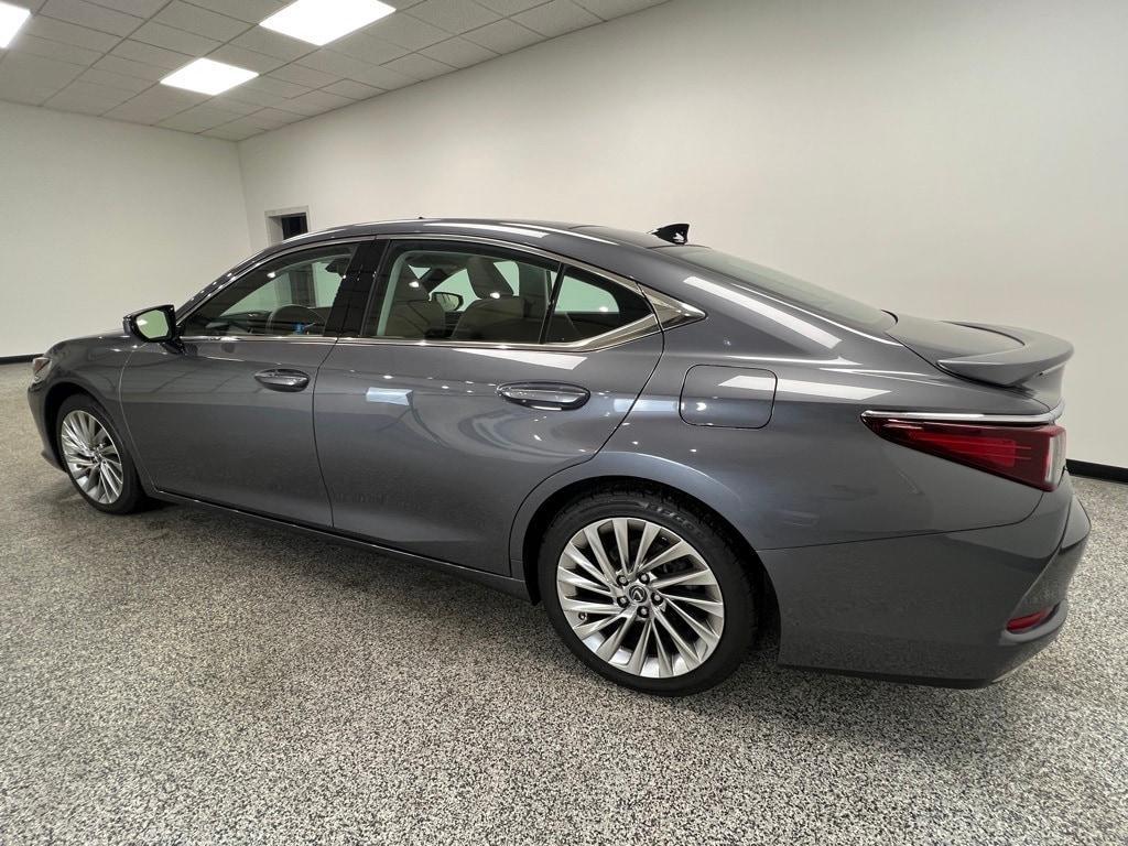 used 2021 Lexus ES 350 car, priced at $32,950