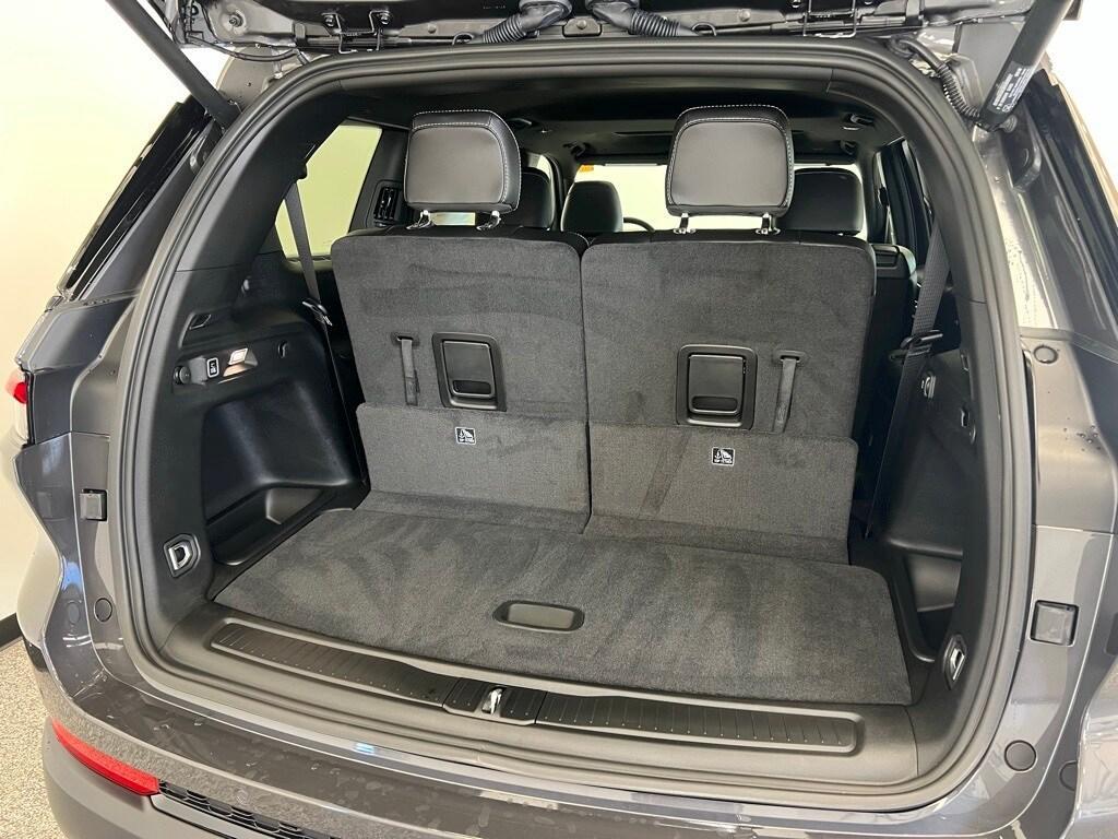 new 2025 Jeep Grand Cherokee L car, priced at $42,982