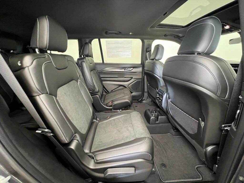 new 2025 Jeep Grand Cherokee L car, priced at $42,982