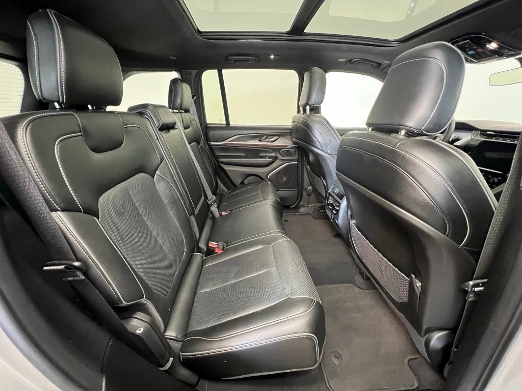 used 2024 Jeep Grand Cherokee car, priced at $41,900