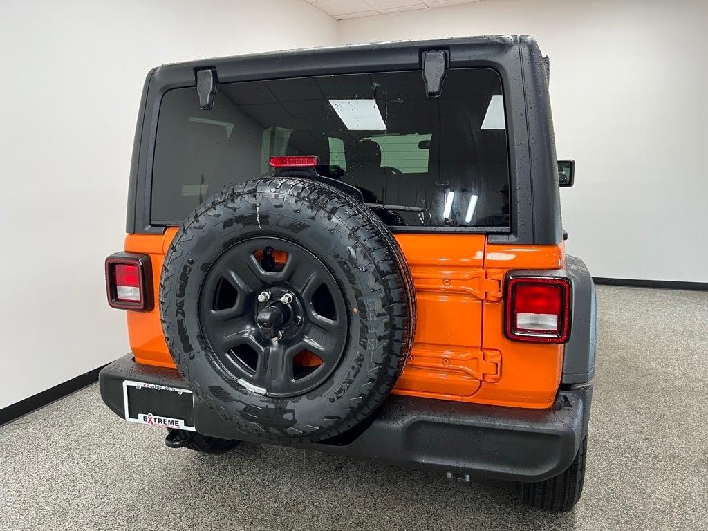new 2025 Jeep Wrangler car, priced at $46,645