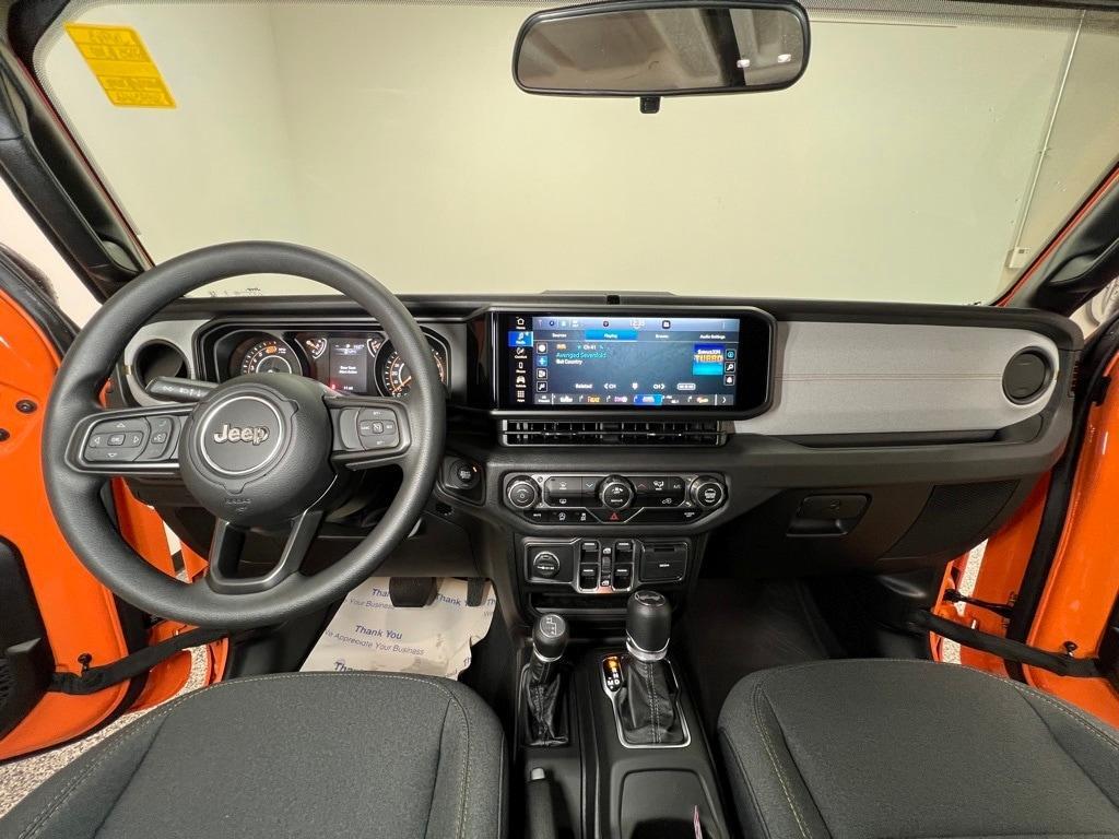 new 2025 Jeep Wrangler car, priced at $46,645