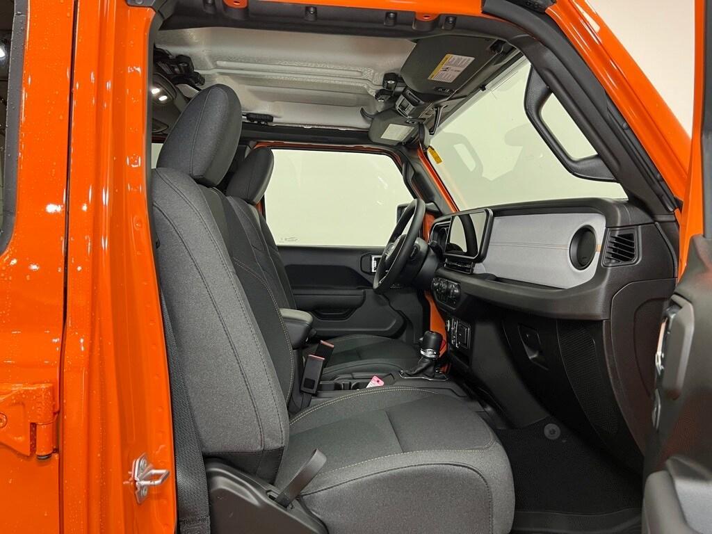 new 2025 Jeep Wrangler car, priced at $46,645