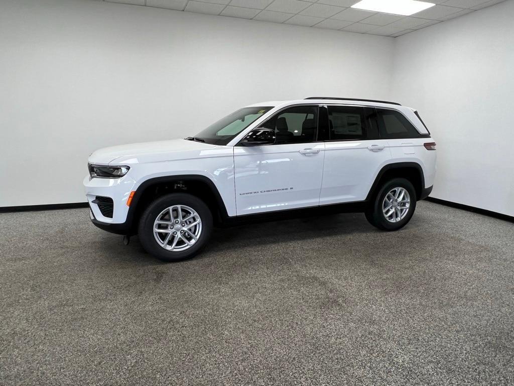 new 2025 Jeep Grand Cherokee car, priced at $35,568