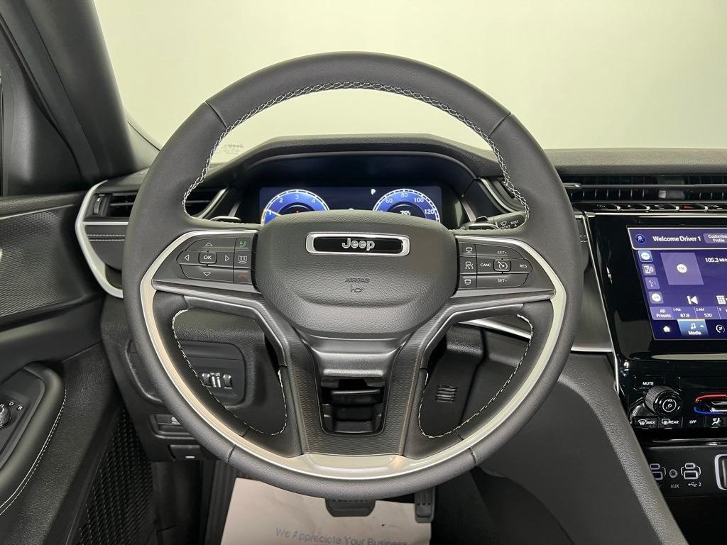new 2025 Jeep Grand Cherokee car, priced at $35,568