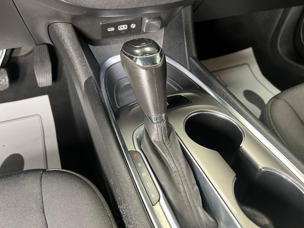 used 2020 Chevrolet Malibu car, priced at $13,400
