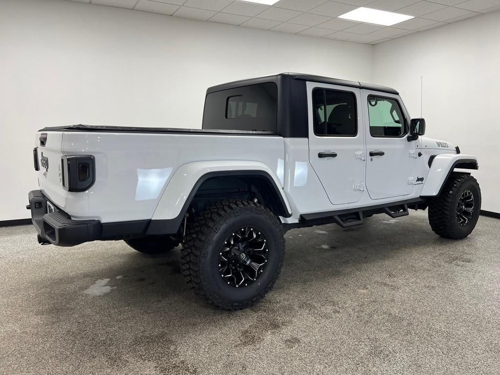 used 2022 Jeep Gladiator car, priced at $37,800