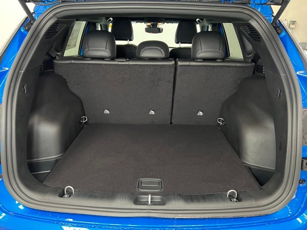new 2025 Jeep Compass car, priced at $31,073
