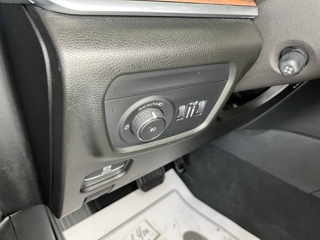 used 2022 Jeep Grand Cherokee L car, priced at $41,900