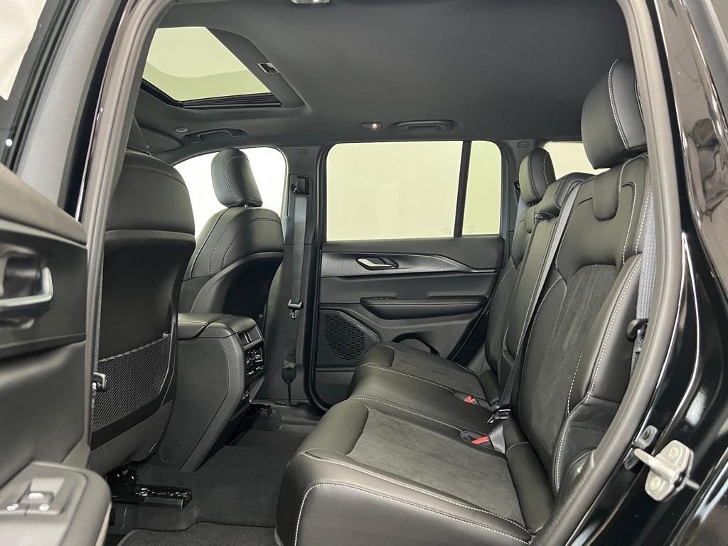 new 2025 Jeep Grand Cherokee car, priced at $41,418