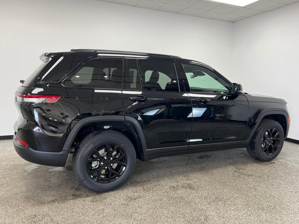 new 2025 Jeep Grand Cherokee car, priced at $41,418