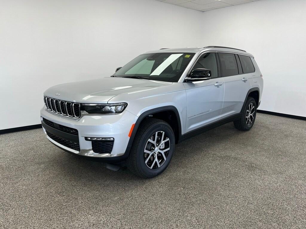 new 2025 Jeep Grand Cherokee L car, priced at $43,641