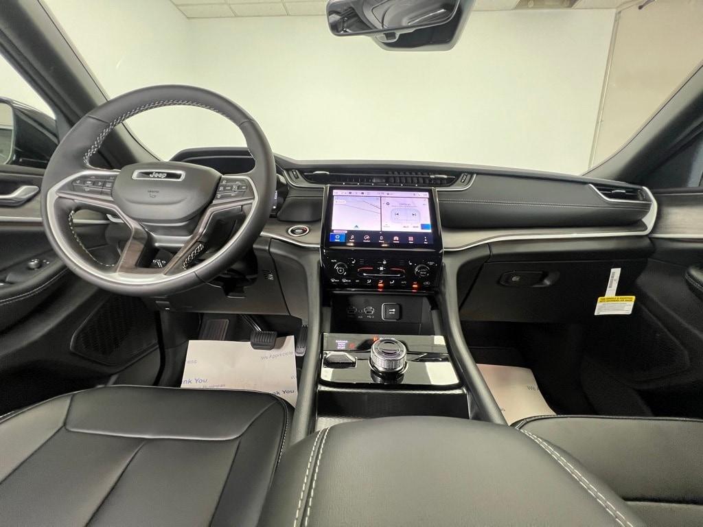 new 2025 Jeep Grand Cherokee L car, priced at $43,641