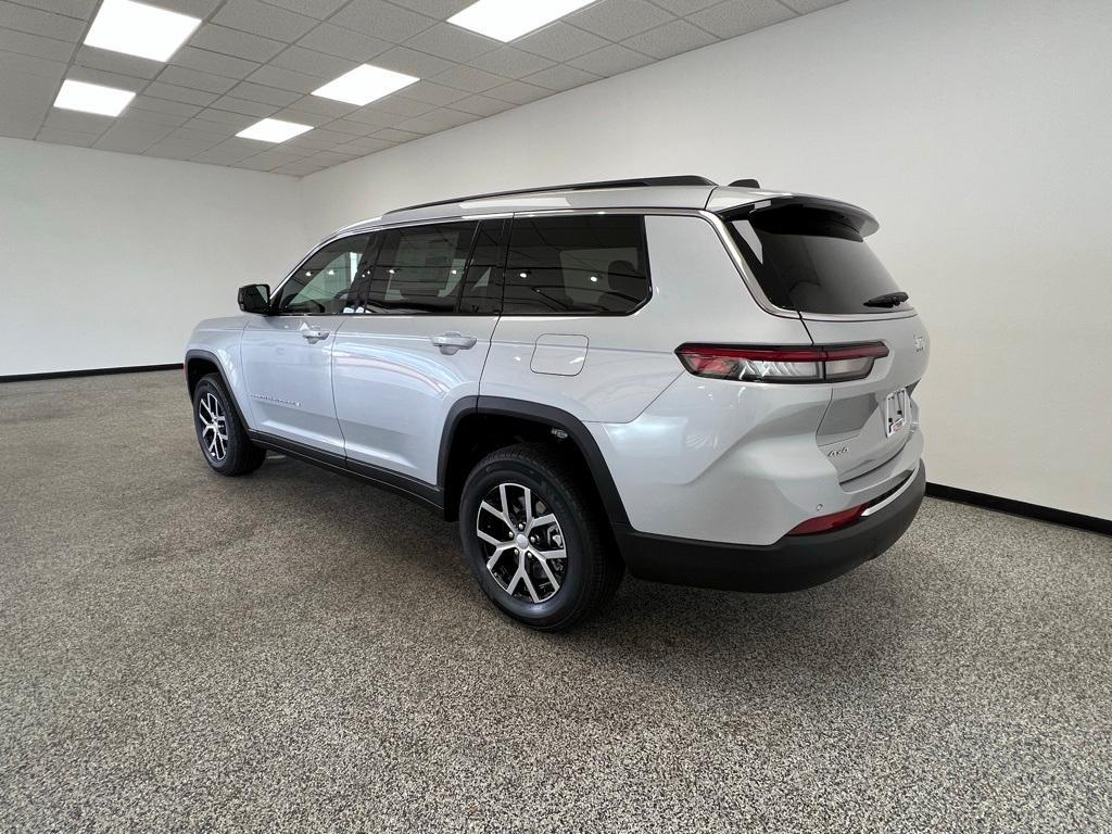new 2025 Jeep Grand Cherokee L car, priced at $43,641