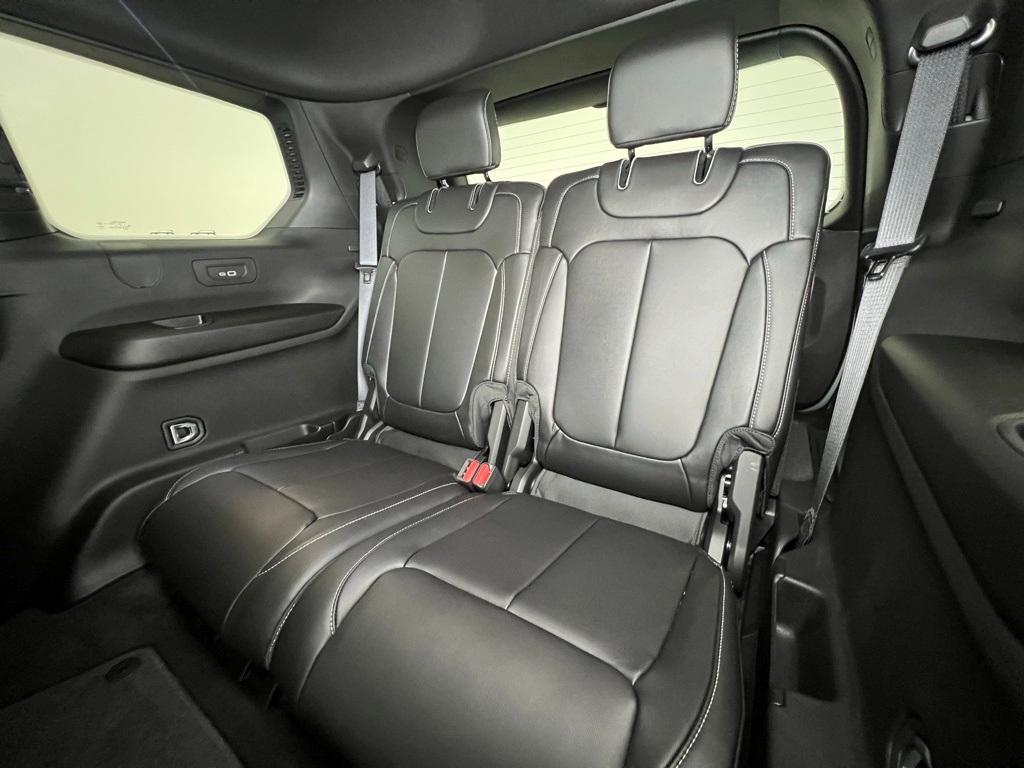 new 2025 Jeep Grand Cherokee L car, priced at $43,641