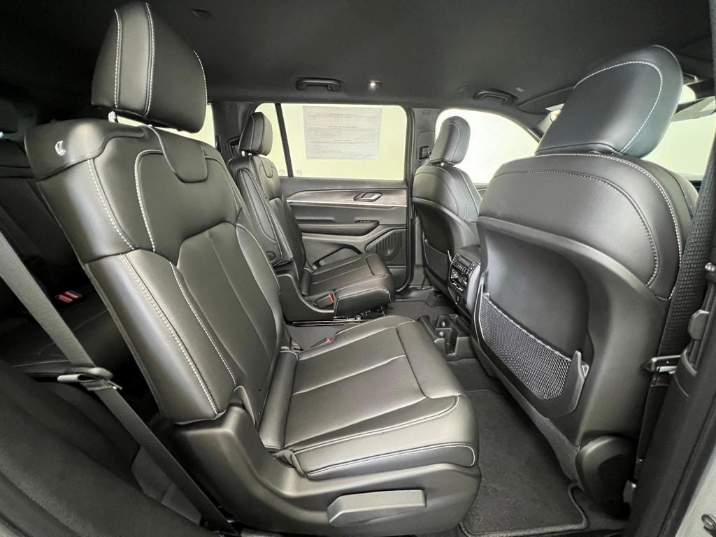 new 2025 Jeep Grand Cherokee L car, priced at $43,641