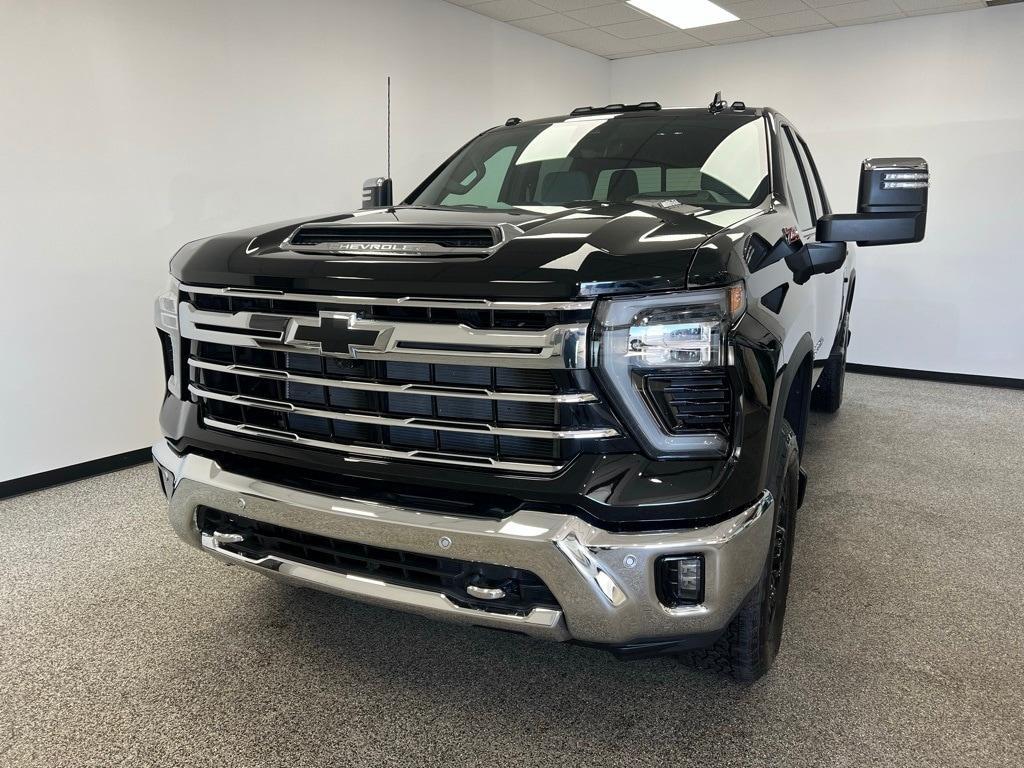 used 2025 Chevrolet Silverado 2500 car, priced at $68,900