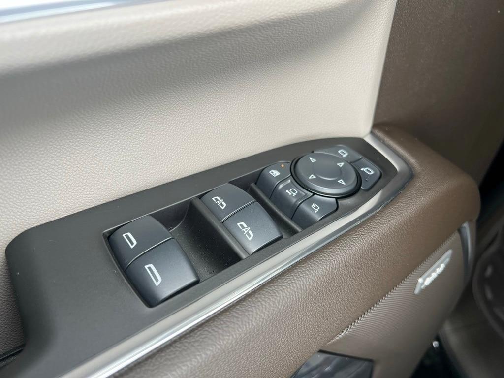 used 2025 Chevrolet Silverado 2500 car, priced at $68,900