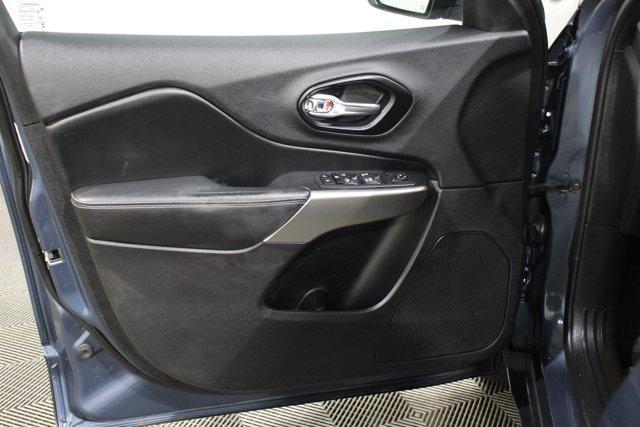 used 2021 Jeep Cherokee car, priced at $23,998