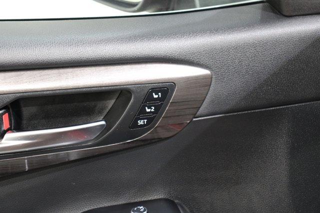 used 2022 Toyota Highlander Hybrid car, priced at $43,998