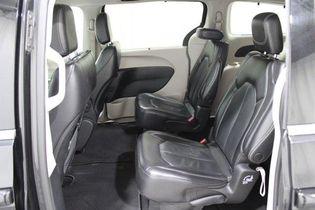 used 2022 Chrysler Pacifica car, priced at $24,922