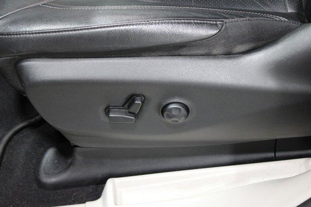 used 2022 Chrysler Pacifica car, priced at $24,922