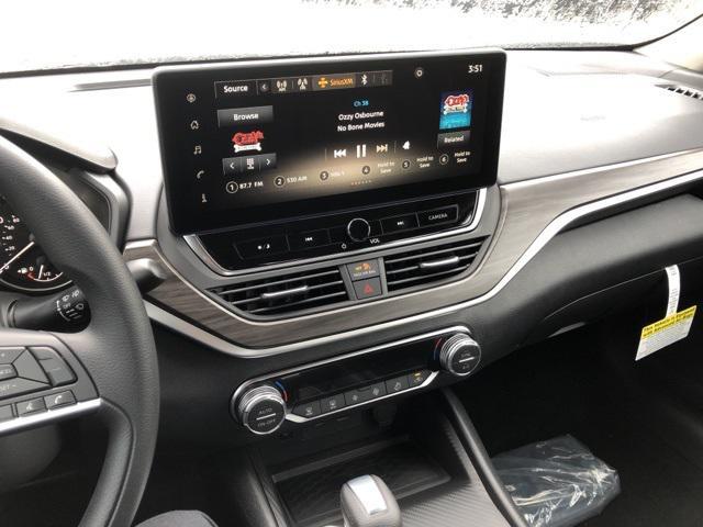 new 2025 Nissan Altima car, priced at $28,873