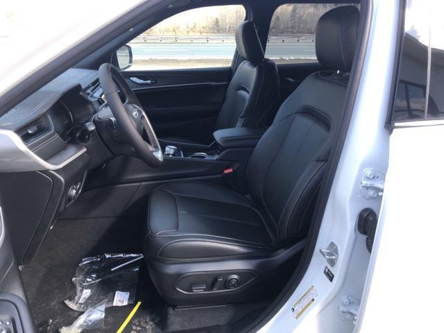 new 2025 Jeep Grand Cherokee L car, priced at $51,515