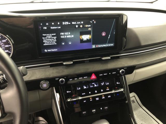 used 2023 Kia Carnival car, priced at $30,109