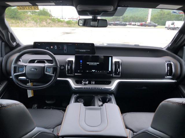 new 2025 Ford Expedition car, priced at $83,545
