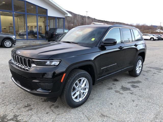 new 2025 Jeep Grand Cherokee car, priced at $42,175