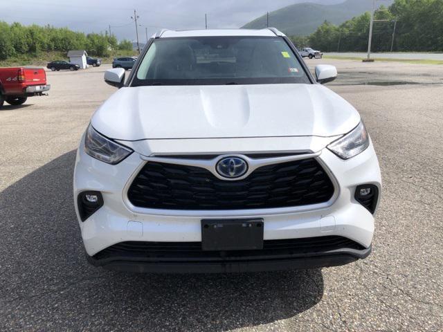 used 2022 Toyota Highlander Hybrid car, priced at $39,034