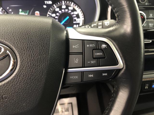 used 2022 Toyota Highlander Hybrid car, priced at $38,725