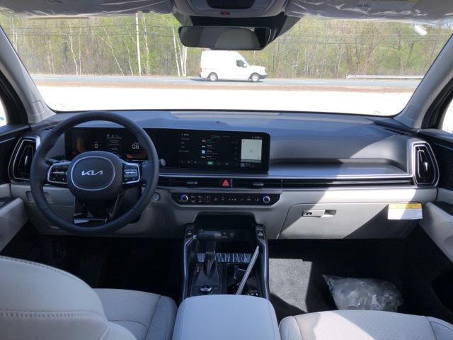 new 2025 Kia Sorento car, priced at $38,655