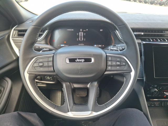 new 2025 Jeep Grand Cherokee car, priced at $39,890