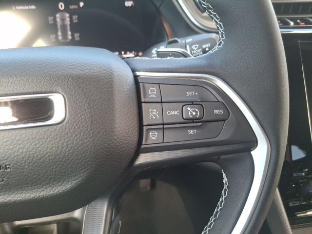 new 2025 Jeep Grand Cherokee car, priced at $39,890