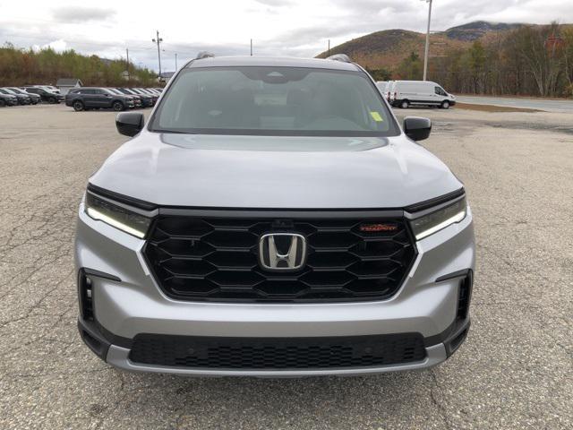 new 2025 Honda Pilot car, priced at $51,790