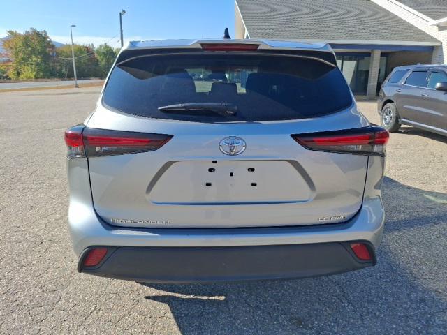 used 2024 Toyota Highlander car, priced at $39,207
