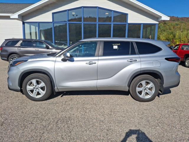 used 2024 Toyota Highlander car, priced at $39,207