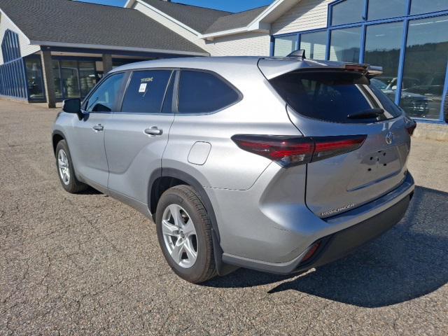 used 2024 Toyota Highlander car, priced at $39,207