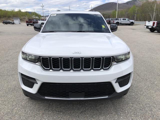 new 2024 Jeep Grand Cherokee car, priced at $42,849