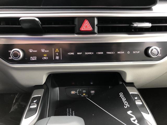 new 2025 Kia Sorento car, priced at $39,430