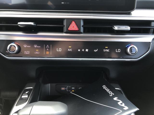 new 2025 Kia Sorento car, priced at $37,360