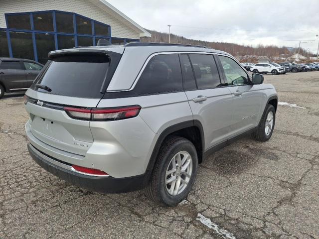 new 2025 Jeep Grand Cherokee car, priced at $42,051