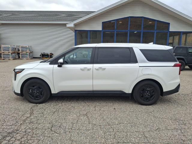 used 2025 Kia Carnival car, priced at $36,500